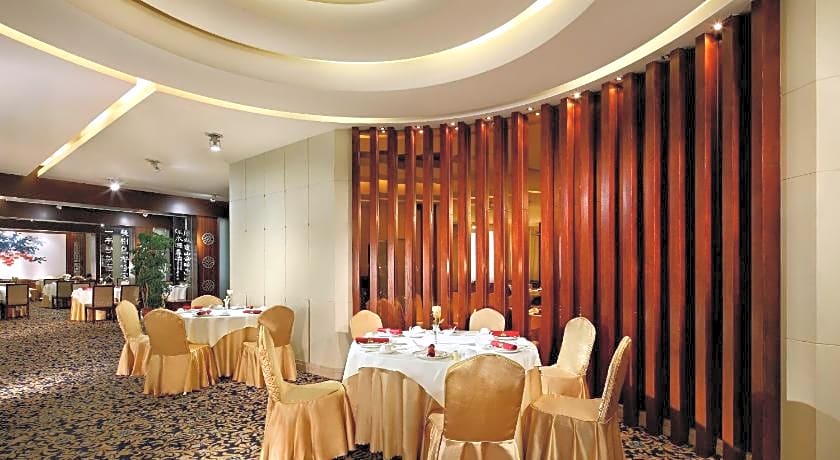 Dong Fang Hotel Guangzhou