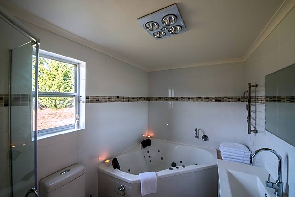 Charles Reuben Estate