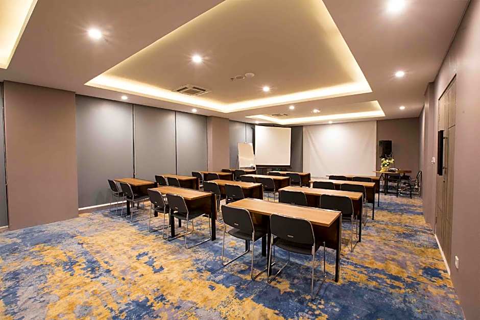 The Life Styles Hotel Surabaya