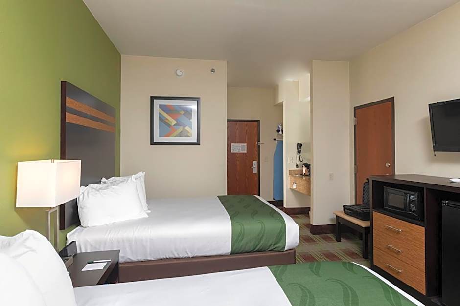 Quality Inn & Suites