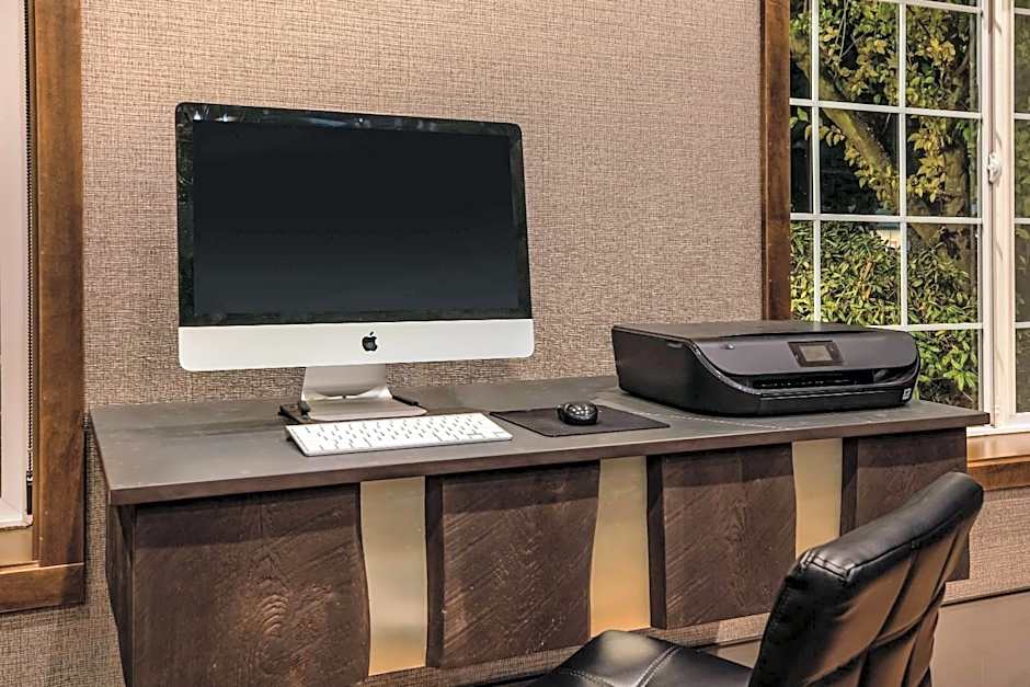 La Quinta Inn & Suites by Wyndham Eugene