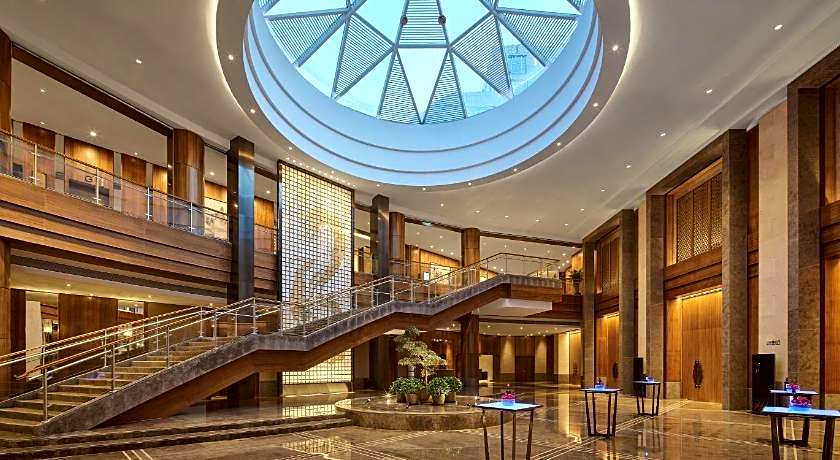 HUALUXE Ningbo Harbor City By IHG