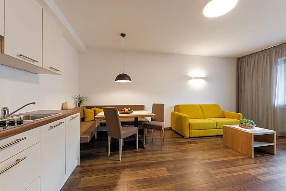 Heidi & Edith Family Aparthotel