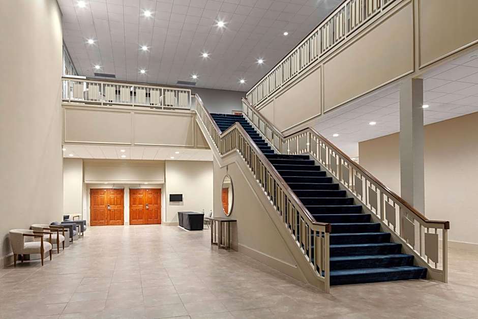 DoubleTree by Hilton Hotel Burlington Vermont