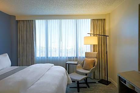 Traditional Queen Room with Two Queen Beds - Hearing Accessible