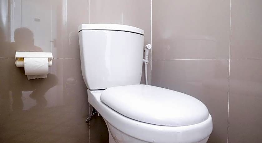 RedDoorz near Laweyan Gentan