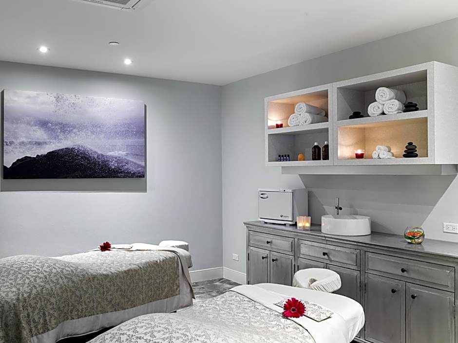 The Loren at Pink Beach