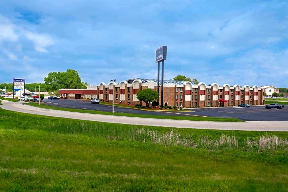 AmericInn by Wyndham Janesville