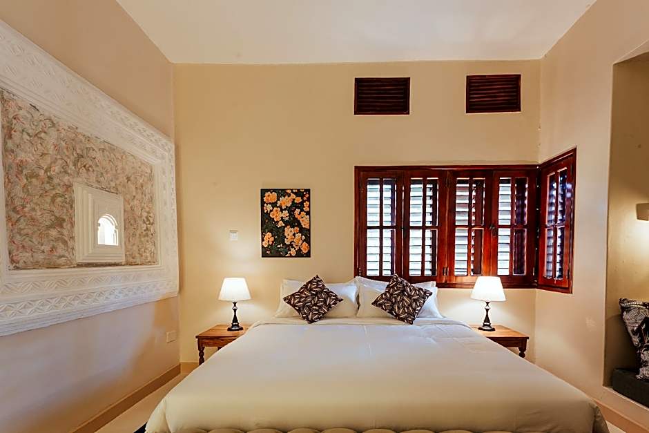 Yushili Hotel & Restaurant