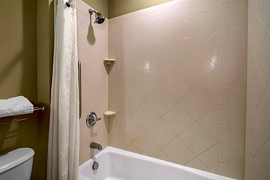 Best Western Plus Chalmette Hotel