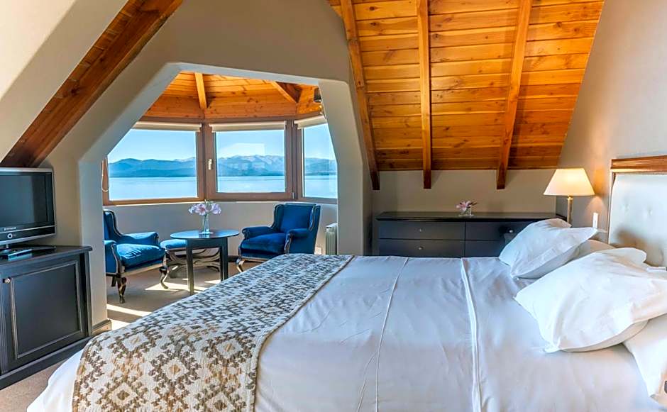 Cacique Inacayal Lake Hotel & Spa