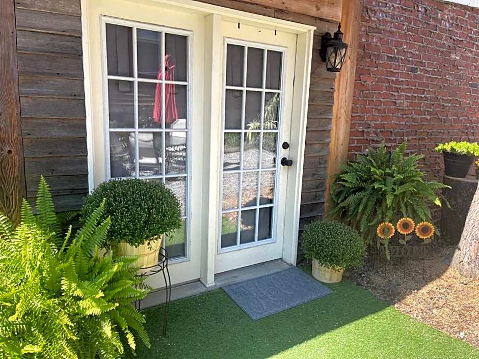 Olde Mill Inn Bed & Breakfast