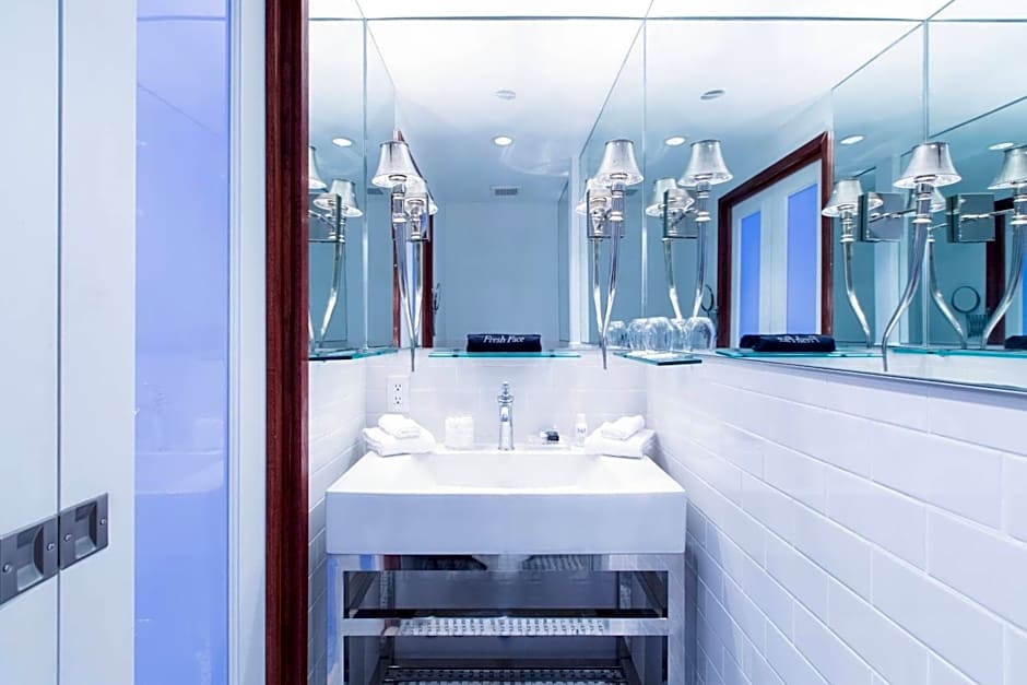 The Saint Hotel Key West, Autograph Collection, Adult Only