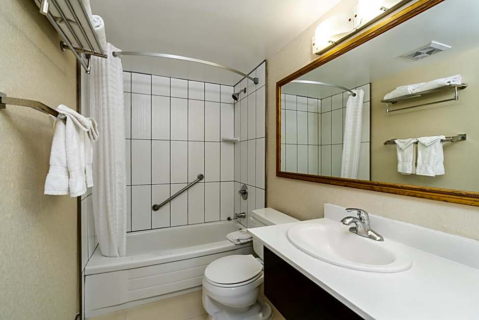 Quality Inn Downtown Inner Harbour