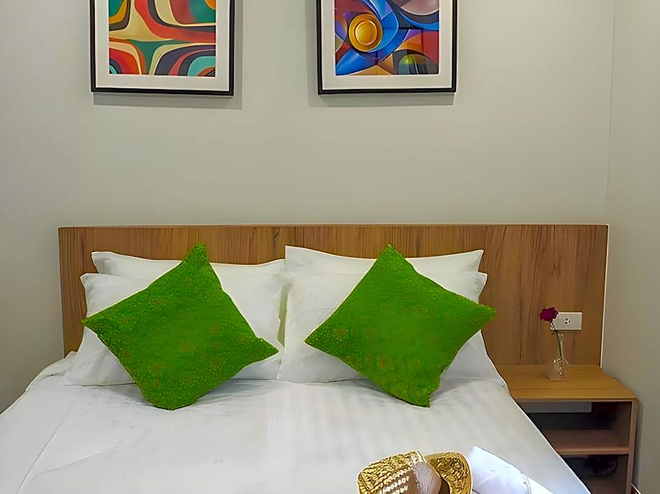 Casaluxe Hotel and Resident