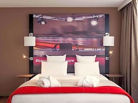 Privilege Room with 1 double bed and 1 single sofa bed