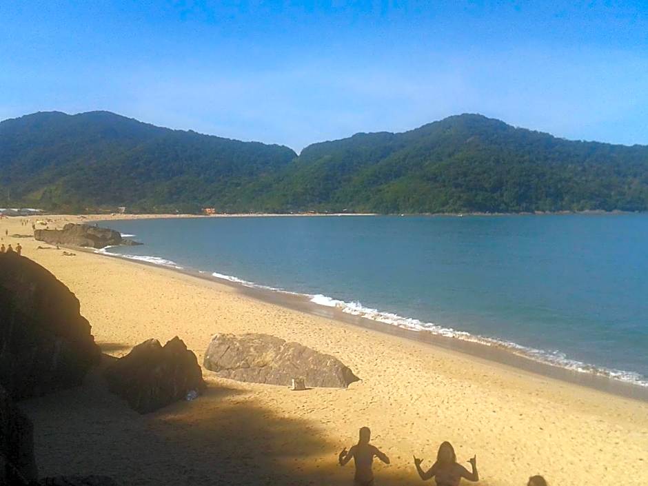 Chalé Praia Boiçucanga wi fi piscina Village Mirante Litoral Norte SP