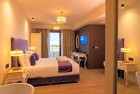 Deluxe King Suite