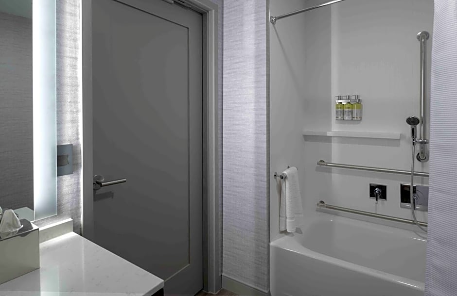 Staybridge Suites Boston Logan Airport - Revere By IHG