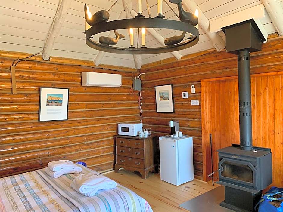 Au Pic de l'Aurore Motel-Chalets