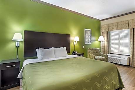 King Room - Accessible/Non-Smoking