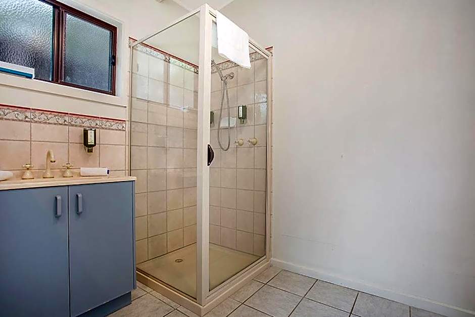 Beacon Point Ocean View Villas