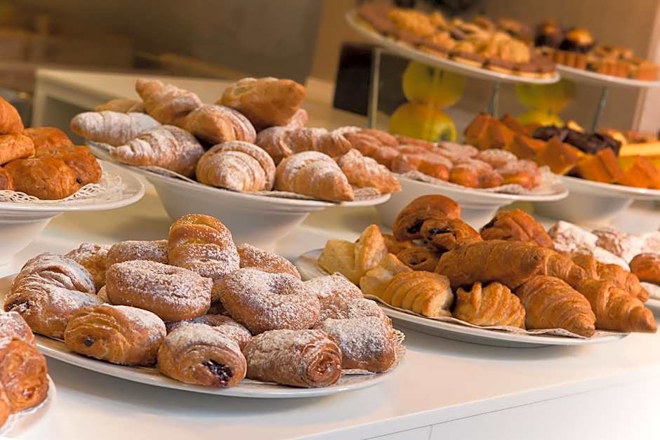 Cdh Hotel Parma & Congressi