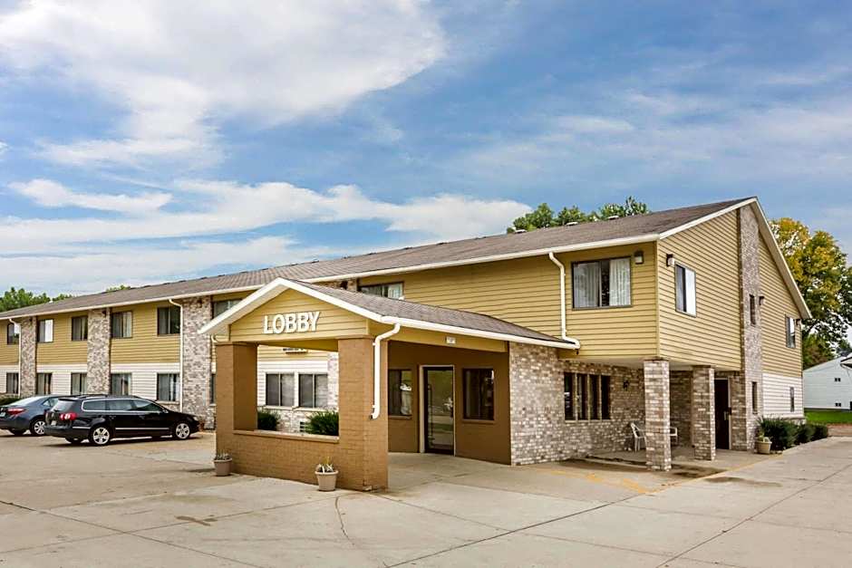 Super 8 by Wyndham Estherville