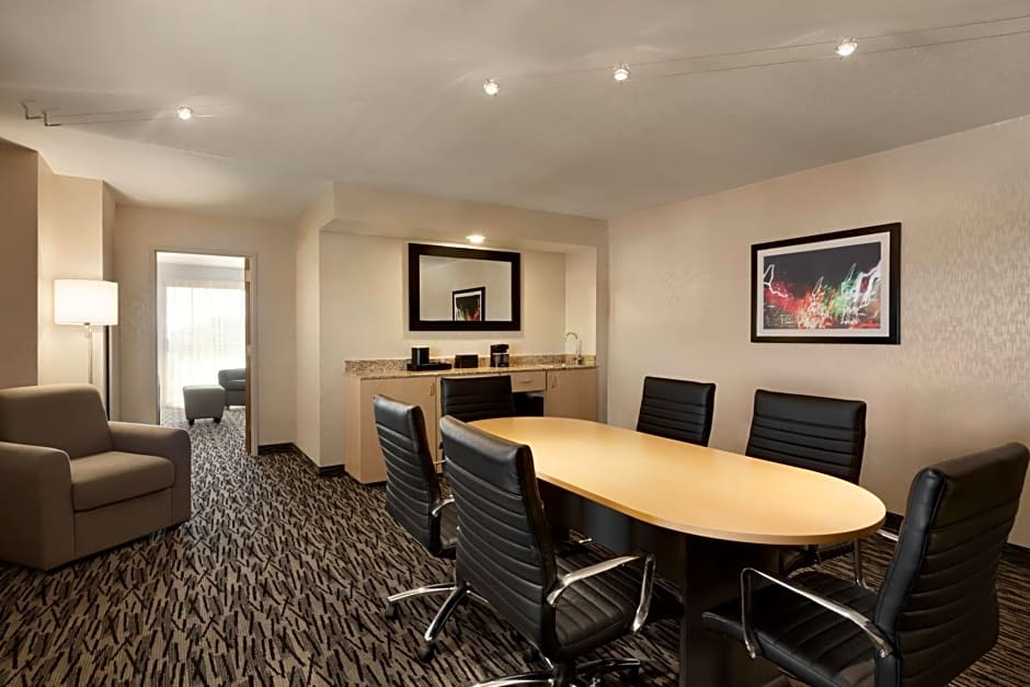 Embassy Suites by Hilton Convention Center Las Vegas
