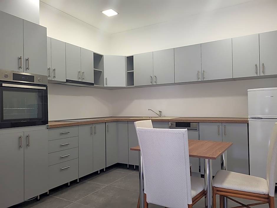 Fakapu Pince és Panzió