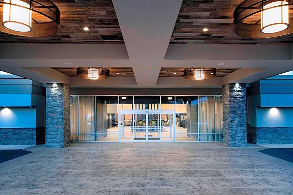 Delta Hotels by Marriott Seattle Everett