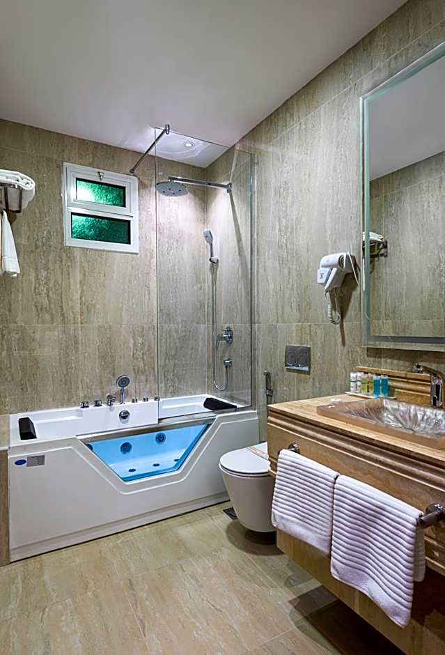 Crown Rose Al Sahafa Hotel