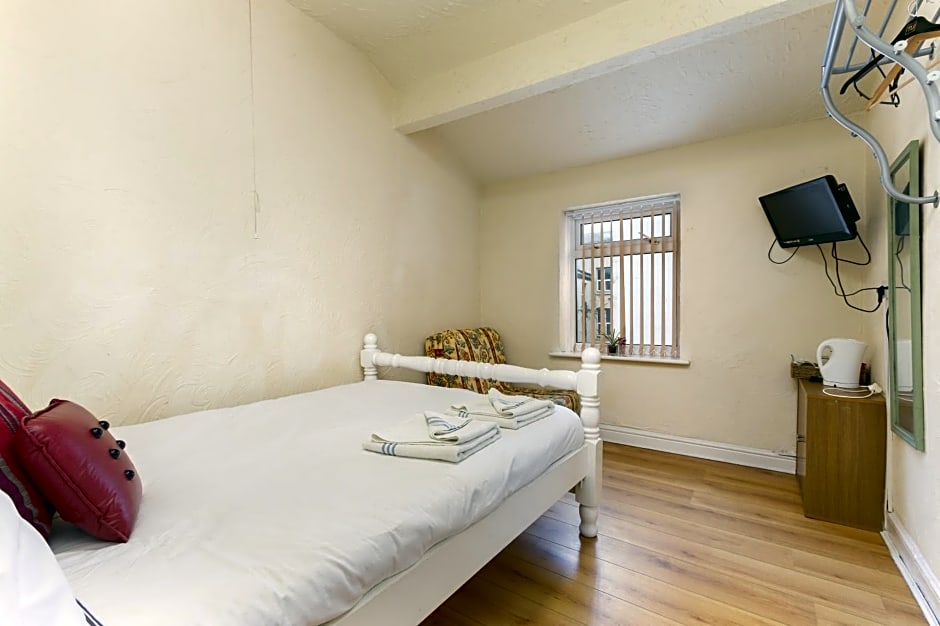 Brecks Hotel – Blackpool