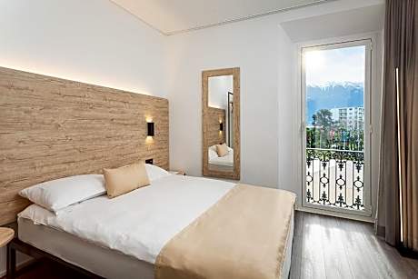 Comfort Single Room with Lake View