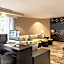 DoubleTree by Hilton Hotel & Suites Houston by the Galleria