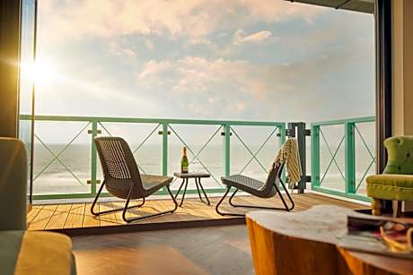 Deluxe Suite with Sea View