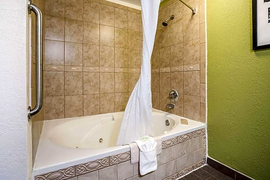 Sleep Inn & Suites Jacksonville near Camp Lejeune