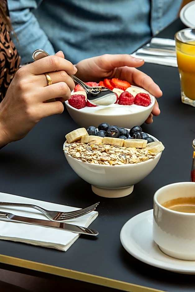 Hotel Saint Petersbourg Opera