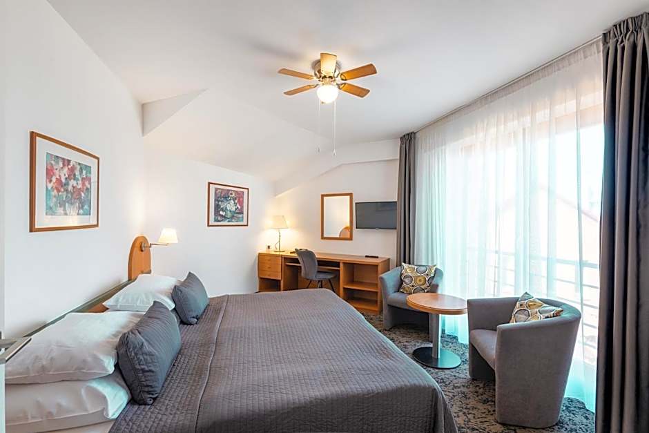 Hotel Troja