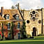 Abbaye Des Vaux De Cernay