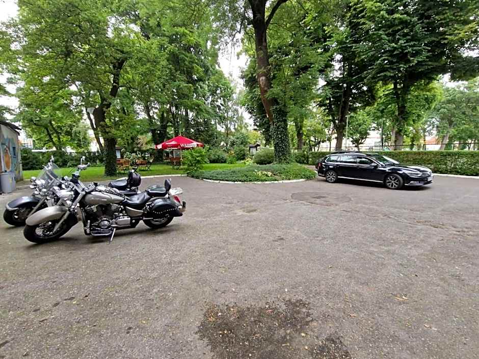 Galeona - Hotel turystyczny