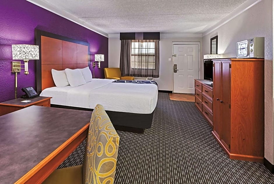 Travelodge by Wyndham Houston Cy-Fair