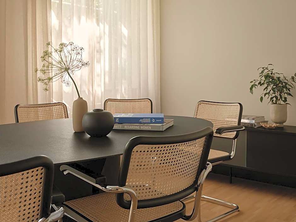 Bob W Munich Schwabing