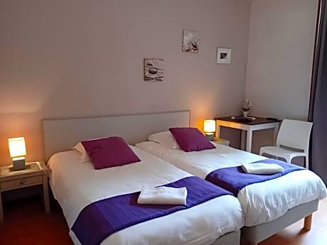 Twin Room with Pool View