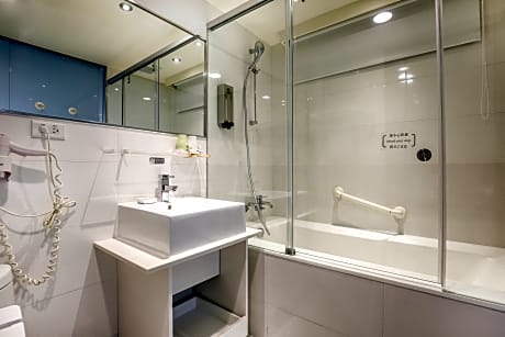 Elite King Bed Room Park View