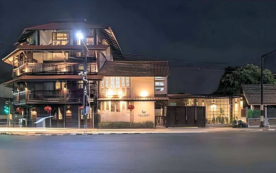 Velawarin Hotel