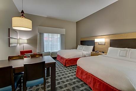 One-Bedroom Queen Suite with Sofa Bed - Hearing Accessible