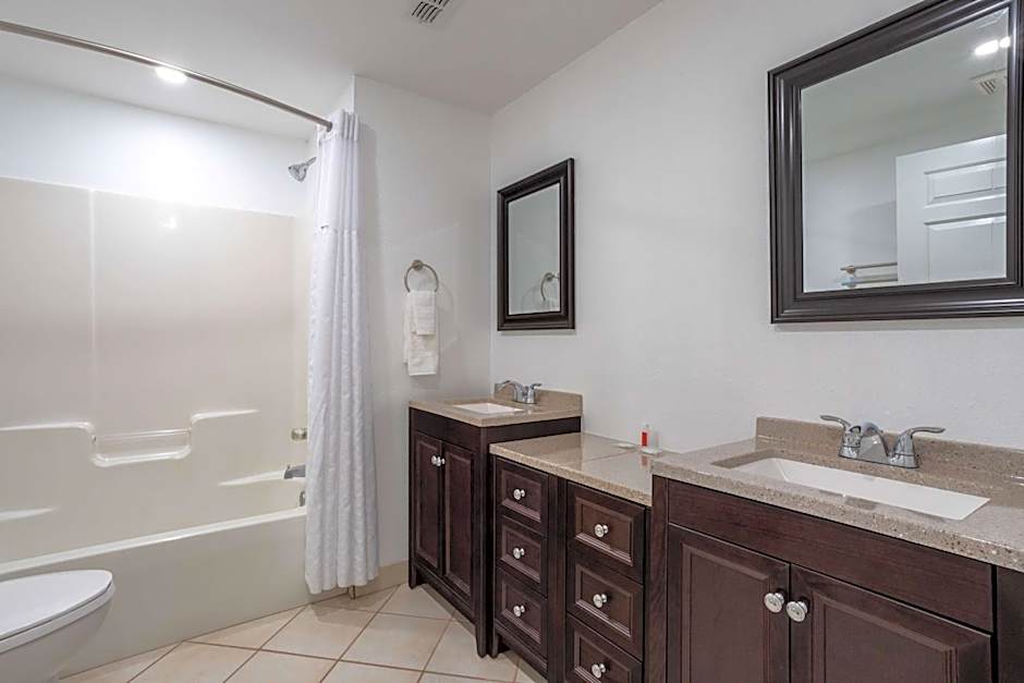 Travelodge by Wyndham Lakeland