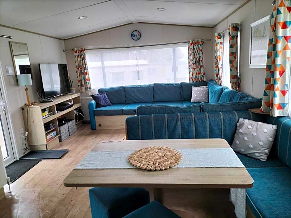 Abi static caravan close to Edinburgh