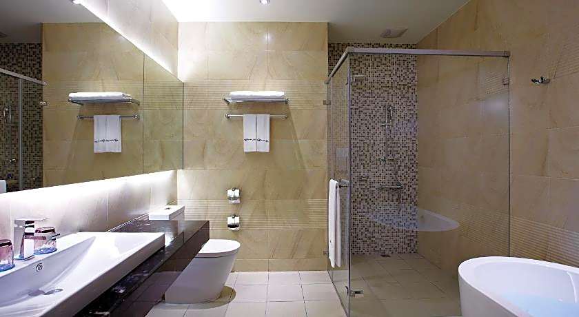 Airline Inn Taichung Green Park Way